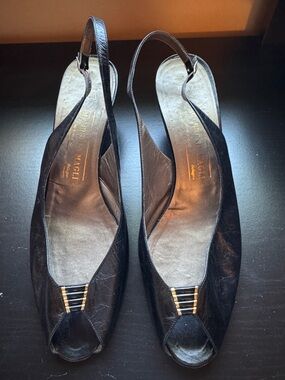 BRUNO MAGLI Vintage Leather Slingback Pumps